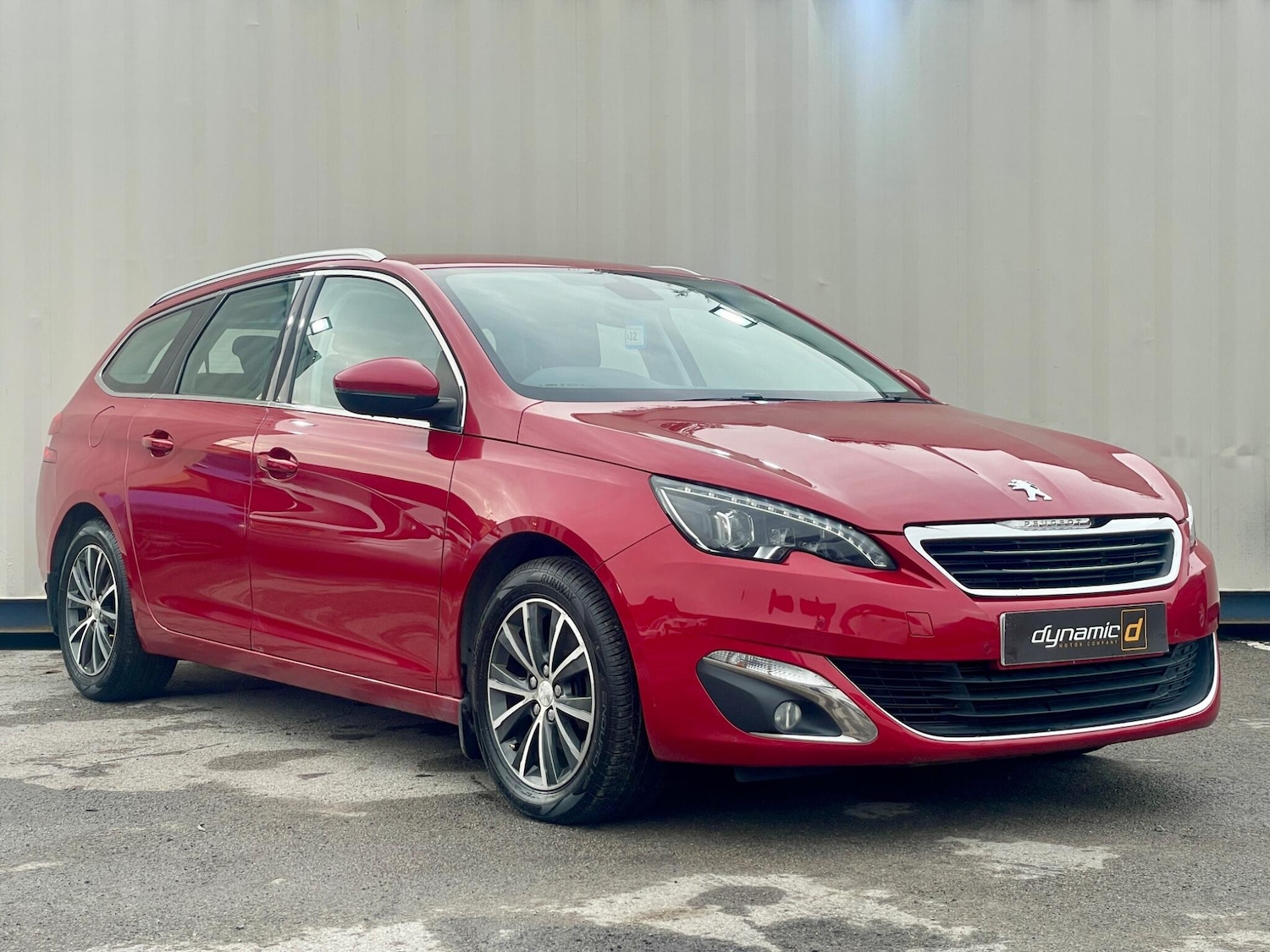 Used Peugeot 308 2015 for sale - 76512170: Photo 2