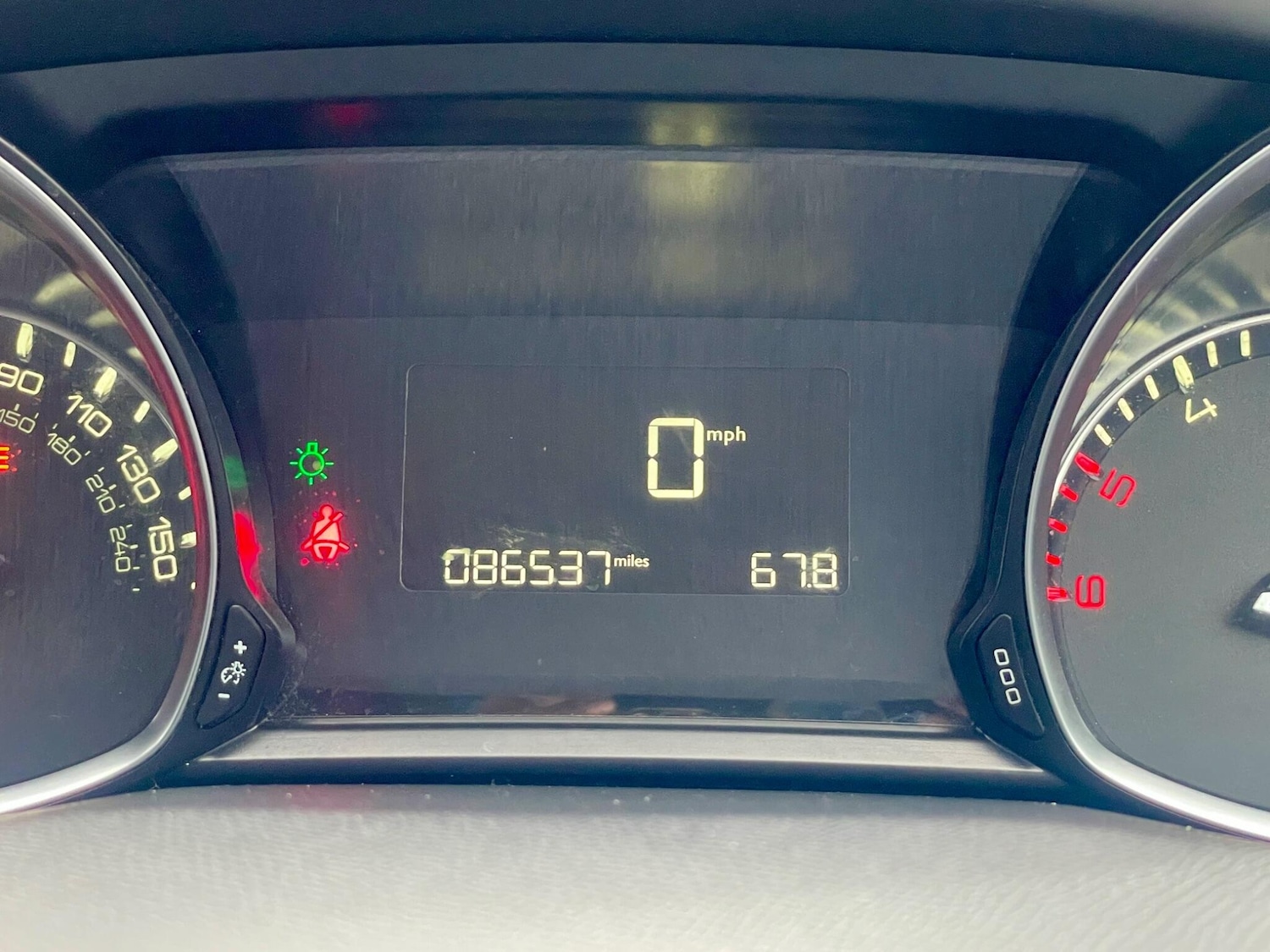 Used Peugeot 308 2015 for sale - 76512170: Photo 25