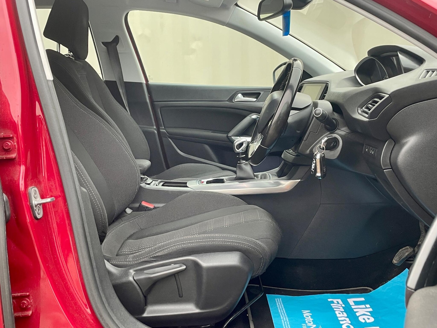 Used Peugeot 308 2015 for sale - 76512170: Photo 26