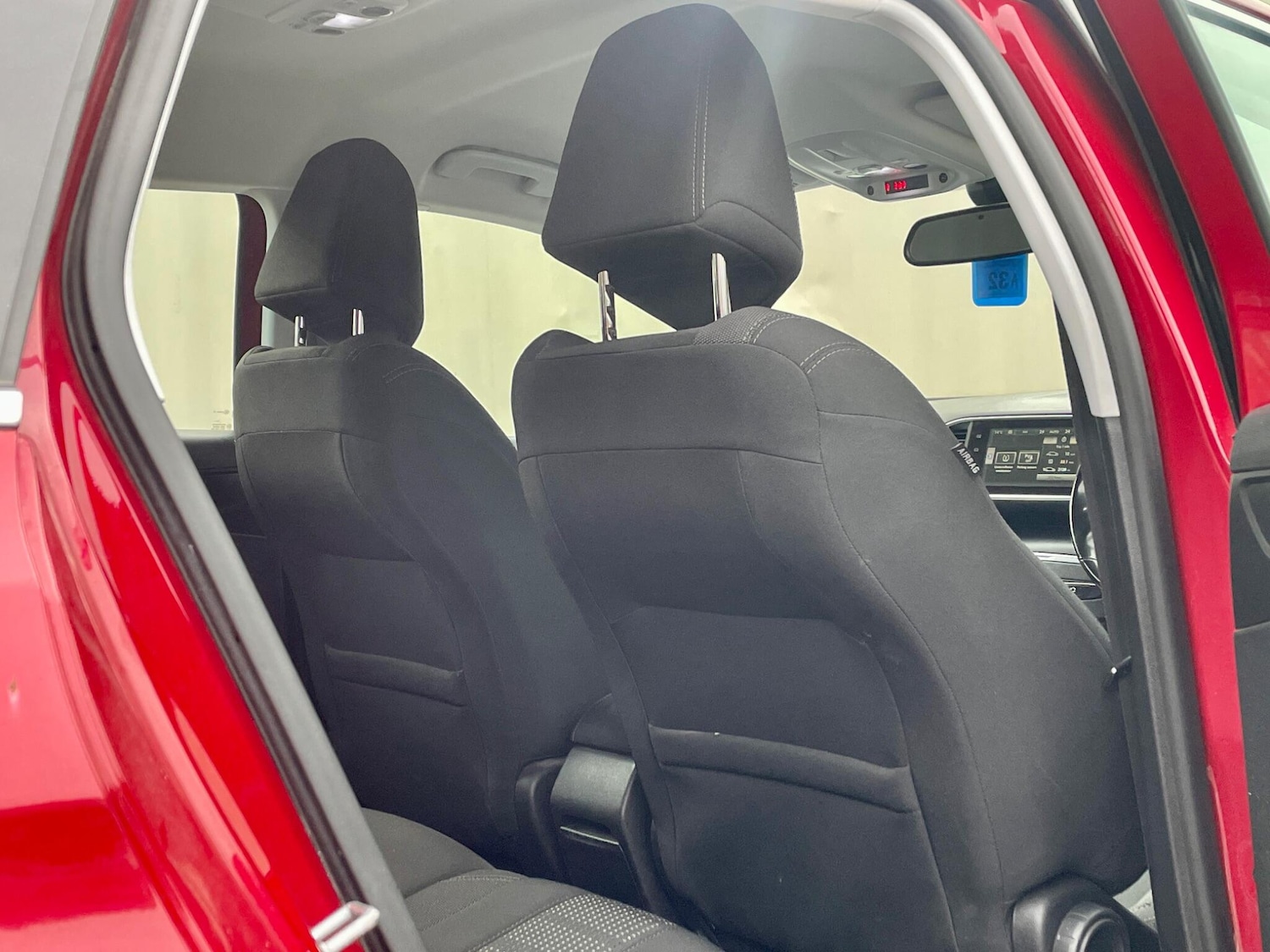 Used Peugeot 308 2015 for sale - 76512170: Photo 29