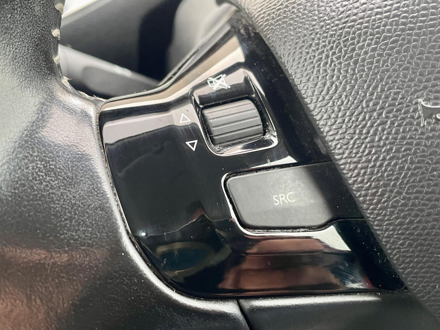 Used Peugeot 308 2015 for sale - 76512170: Photo 37