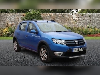 Used Dacia Sandero Stepway 2015 for sale - 78923152: Photo