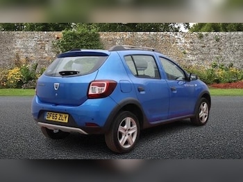Used Dacia Sandero Stepway 2015 for sale - 78923152: Photo