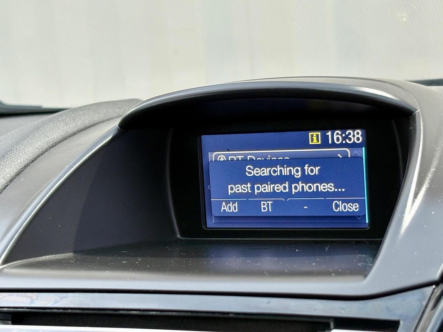 Used Ford Fiesta 2015 for sale - 76742997: Photo 11