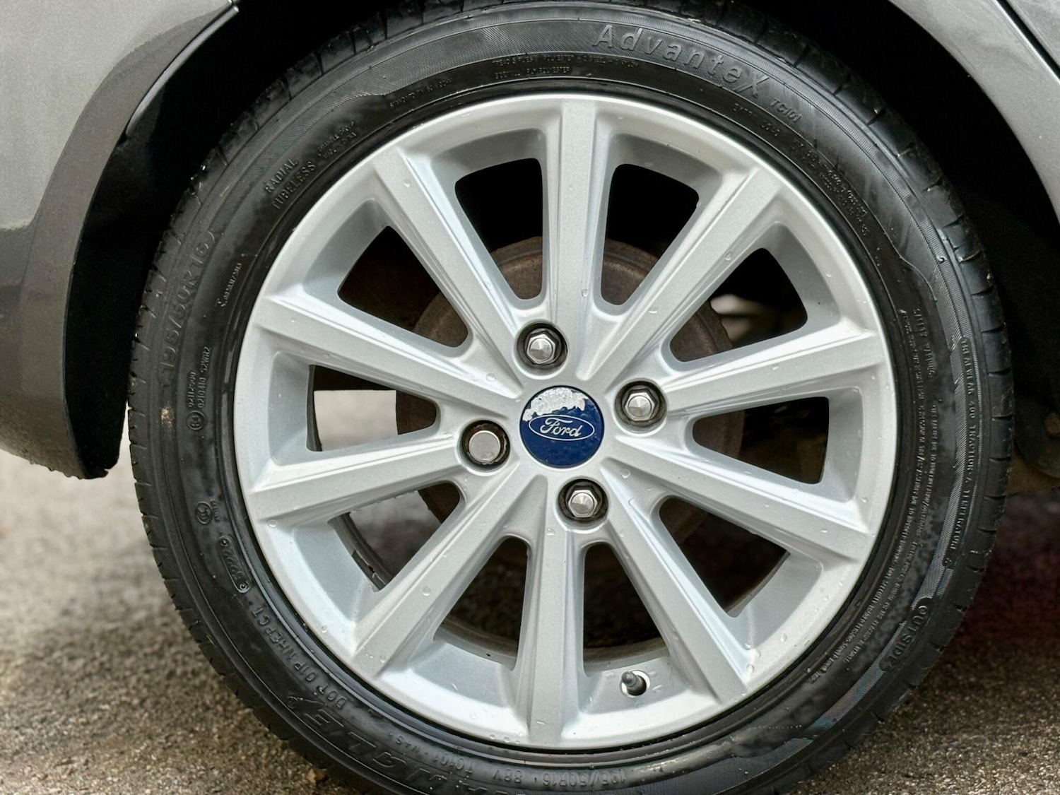 Used Ford Fiesta 2015 for sale - 76742997: Photo 13