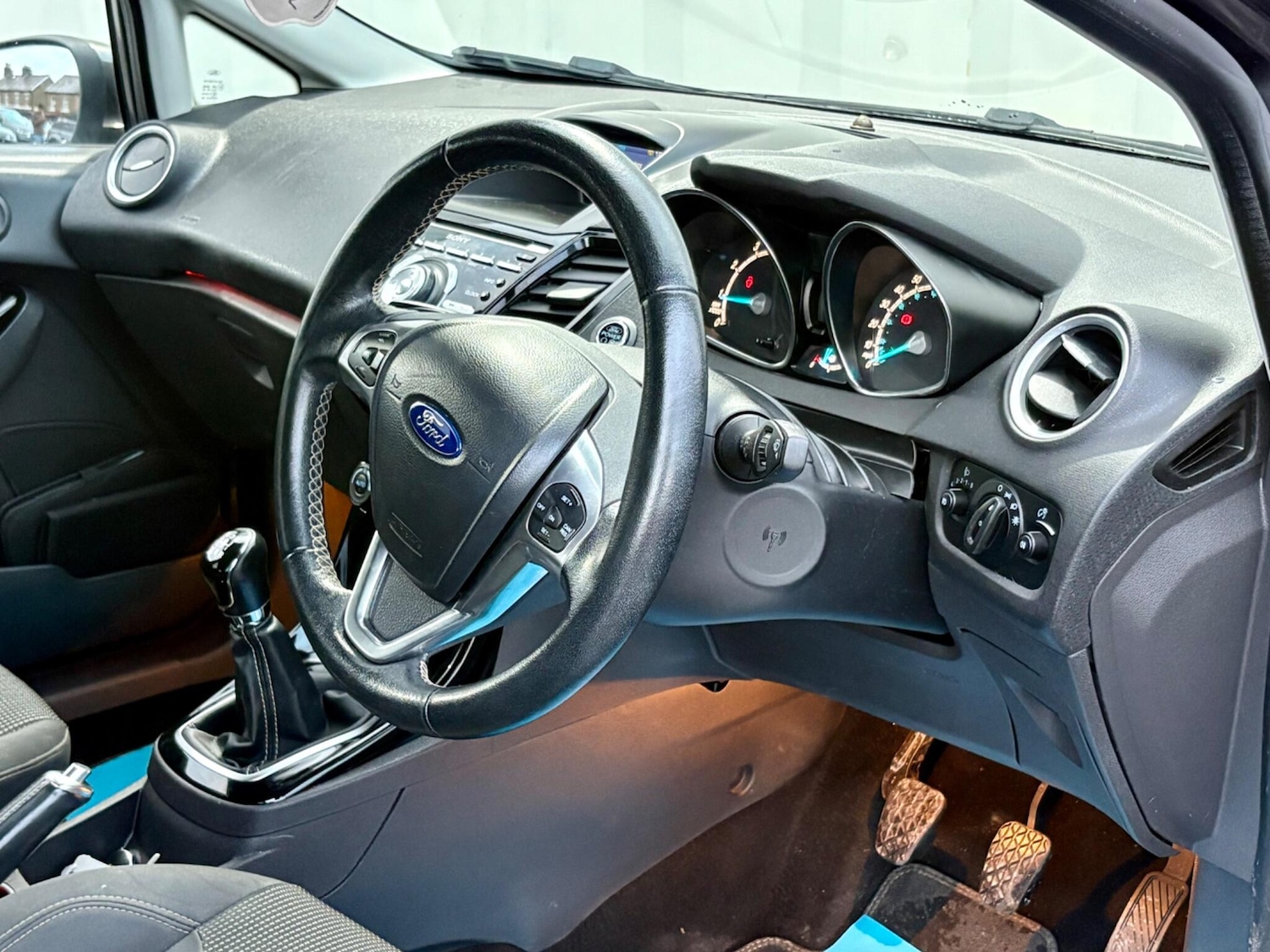 Used Ford Fiesta 2015 for sale - 76742997: Photo 31