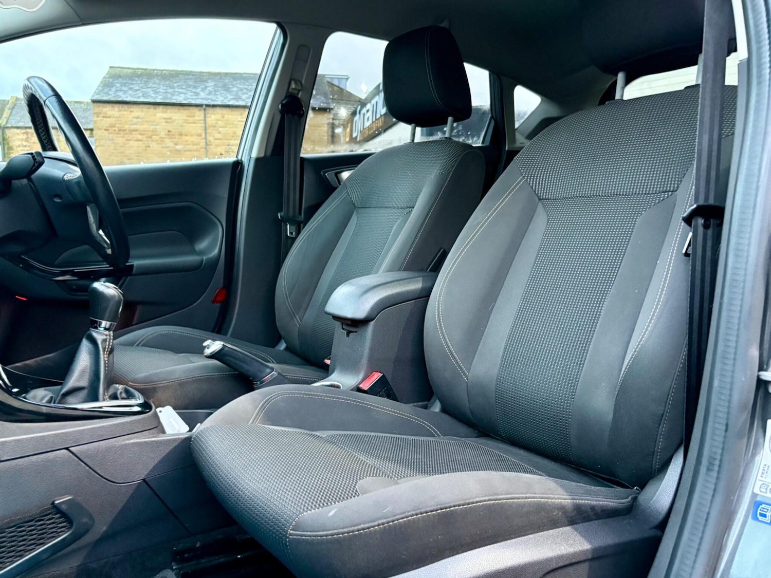 Used Ford Fiesta 2015 for sale - 76742997: Photo 42