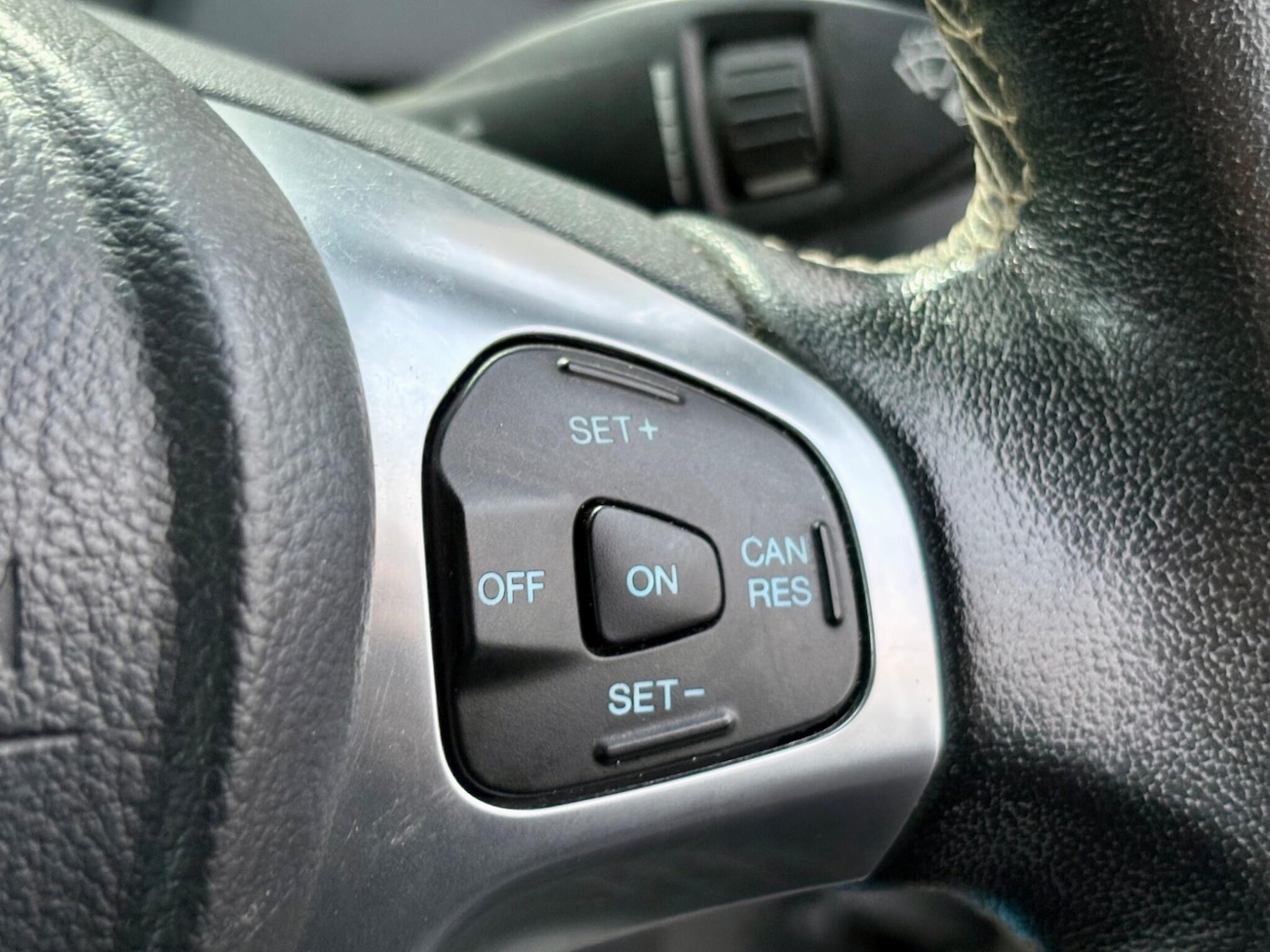 Used Ford Fiesta 2015 for sale - 76742997: Photo 44