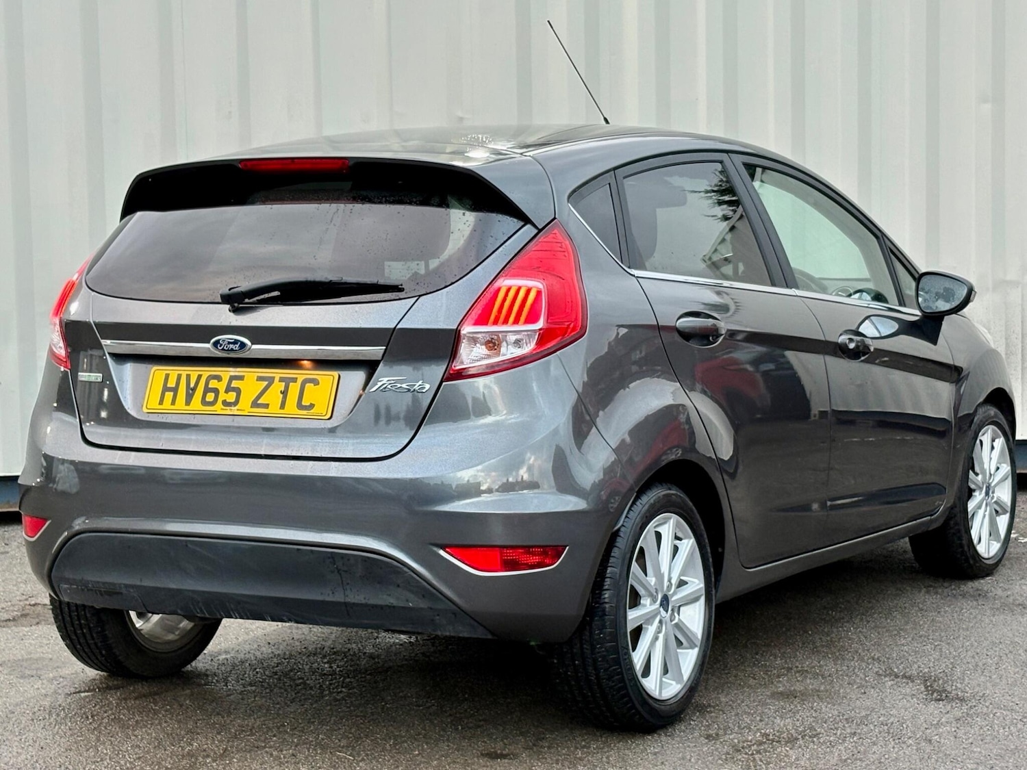 Used Ford Fiesta 2015 for sale - 76742997: Photo 5