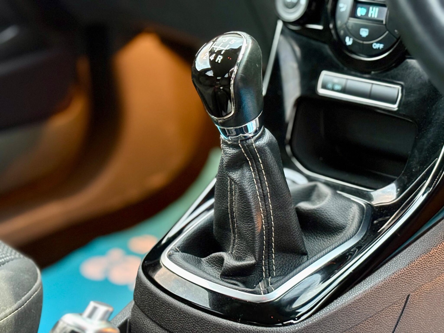 Used Ford Fiesta 2015 for sale - 76742997: Photo 52