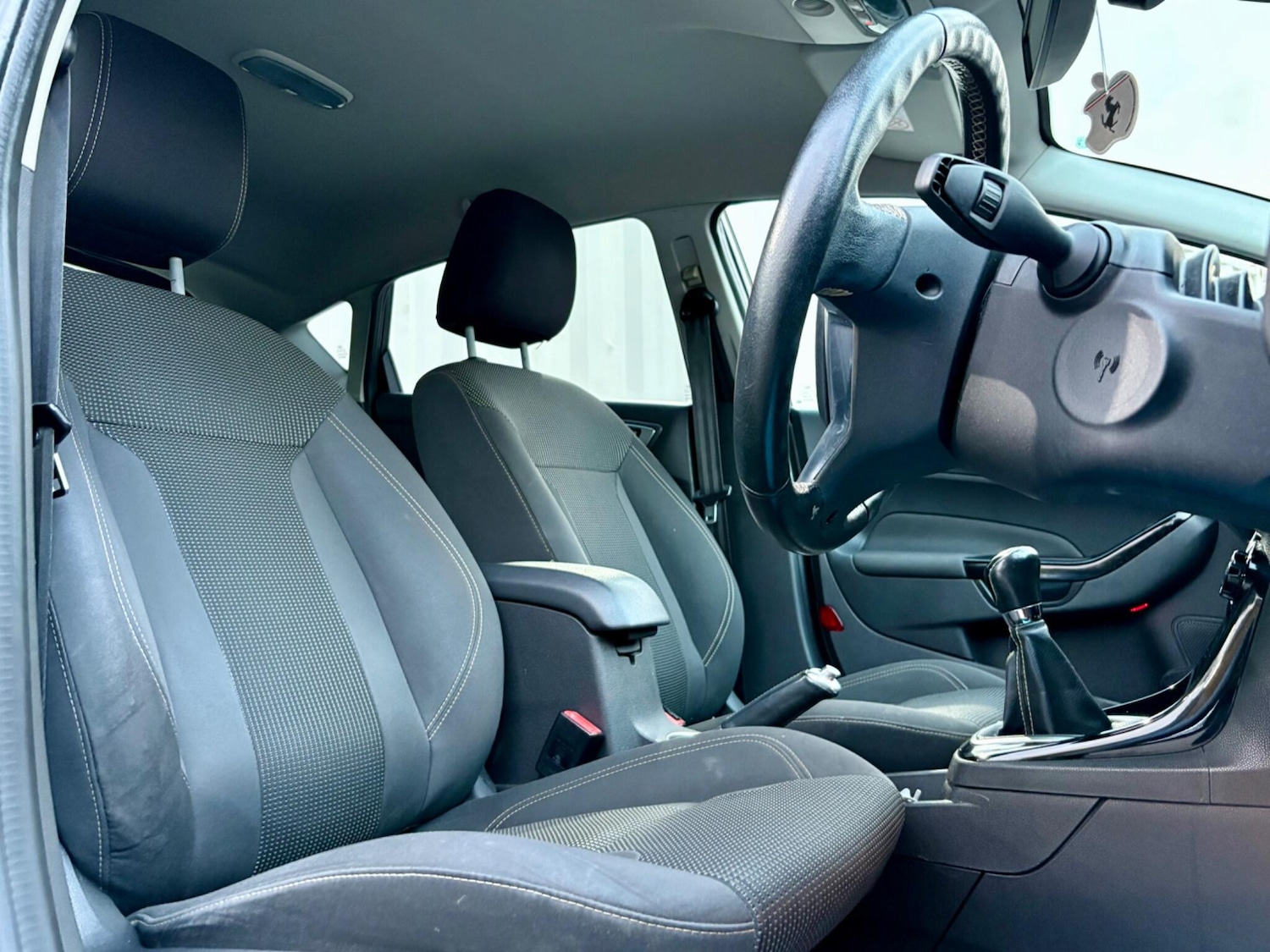 Used Ford Fiesta 2015 for sale - 76742997: Photo 7