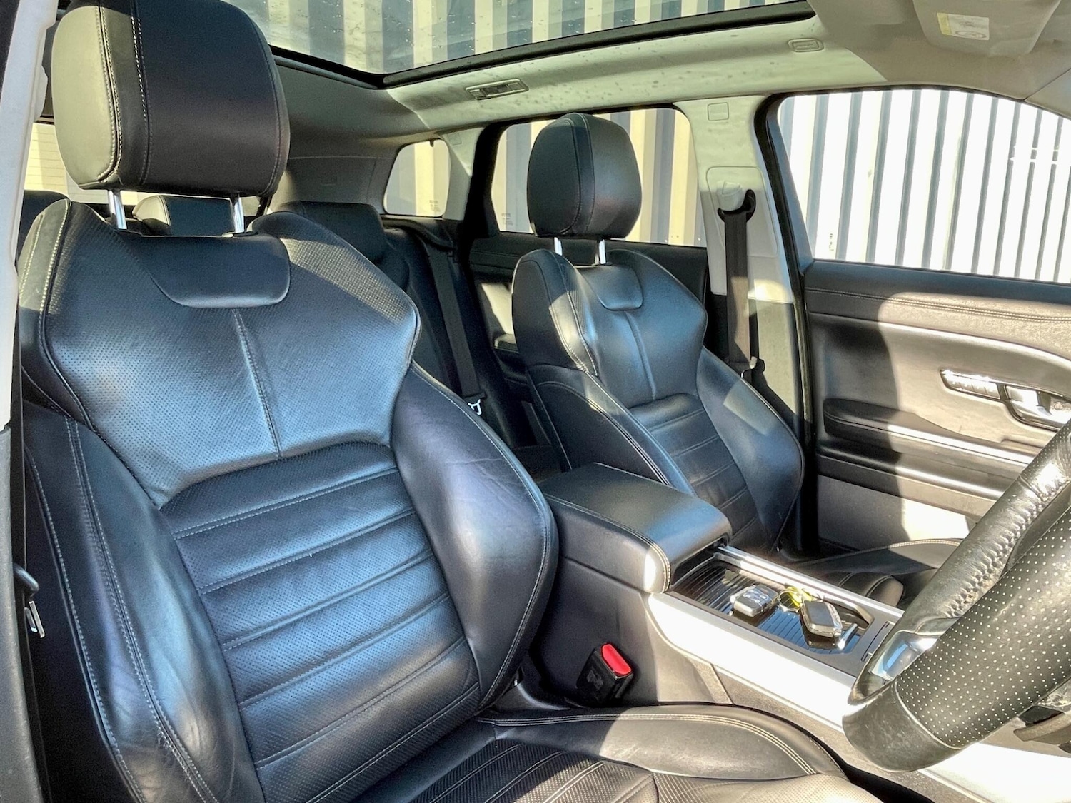 Used Land Rover Range Rover Evoque 2015 for sale - 76714425: Photo 6