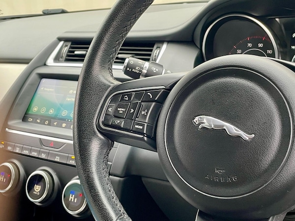 Used Jaguar E-Pace 2019 for sale - 76326721: Photo 27