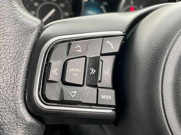 Used Jaguar E-Pace 2019 for sale - 76326721: Photo 42