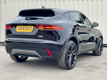 Used Jaguar E-Pace 2019 for sale - 76326721: Photo 4