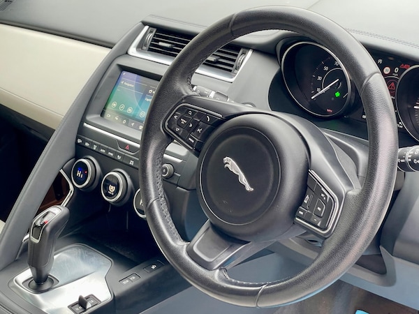 Used Jaguar E-Pace 2019 for sale - 76326721: Photo 6