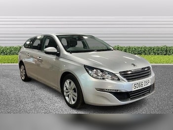 Used Peugeot 308 2016 for sale - 79565184: Photo