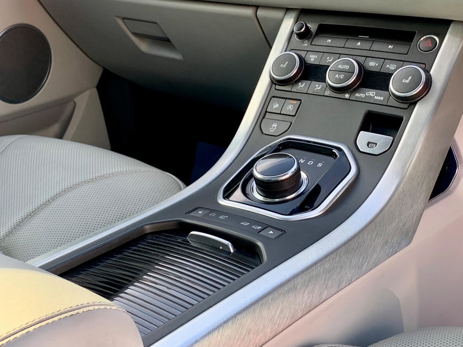 Used Land Rover Range Rover Evoque 2017 for sale - 76499707: Photo 62