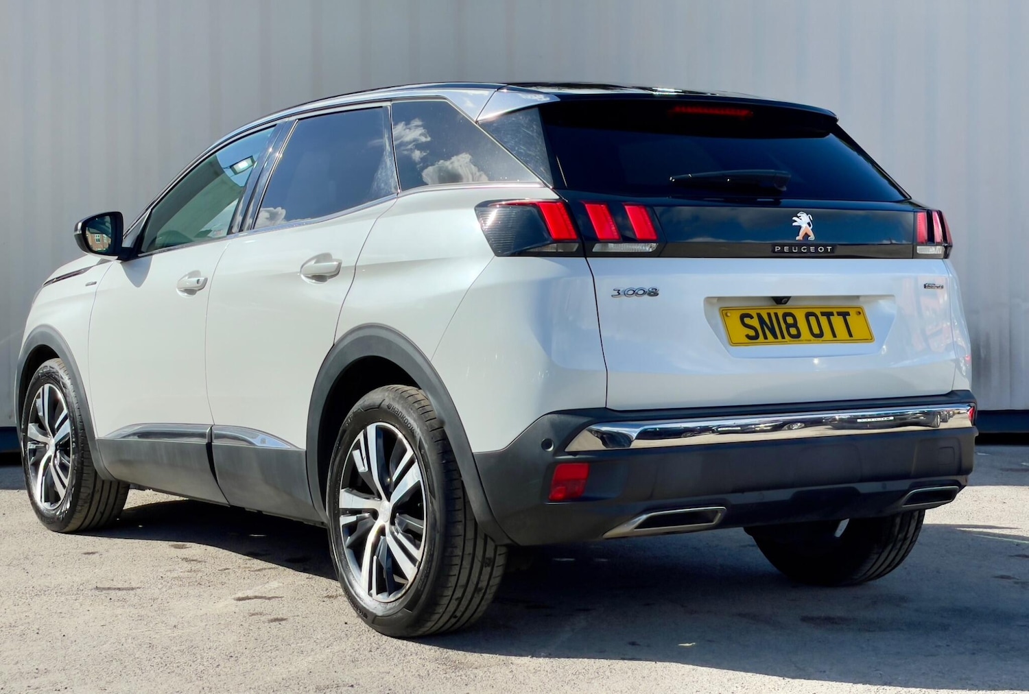 Used Peugeot 3008 for sale - 77909682: Photo 4