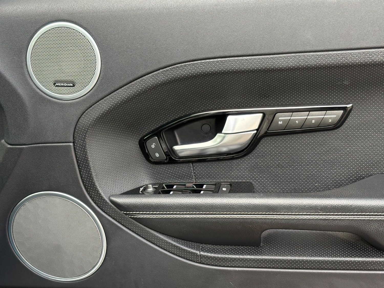 Used Land Rover Range Rover Evoque 2015 for sale - 77314916: Photo 33