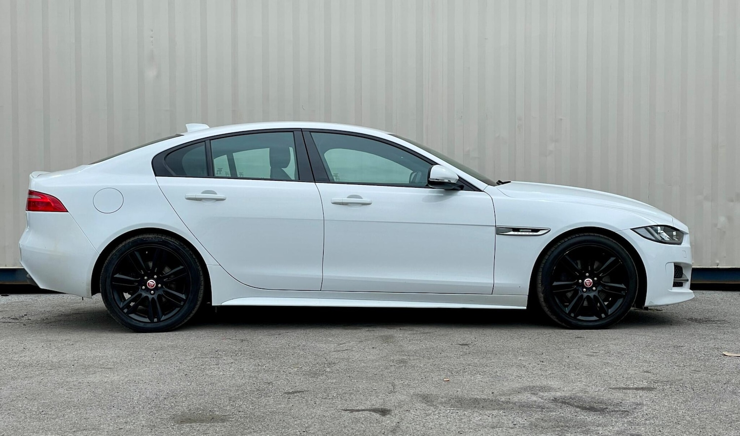 Used Jaguar XE 2016 for sale - 77633024: Photo 18