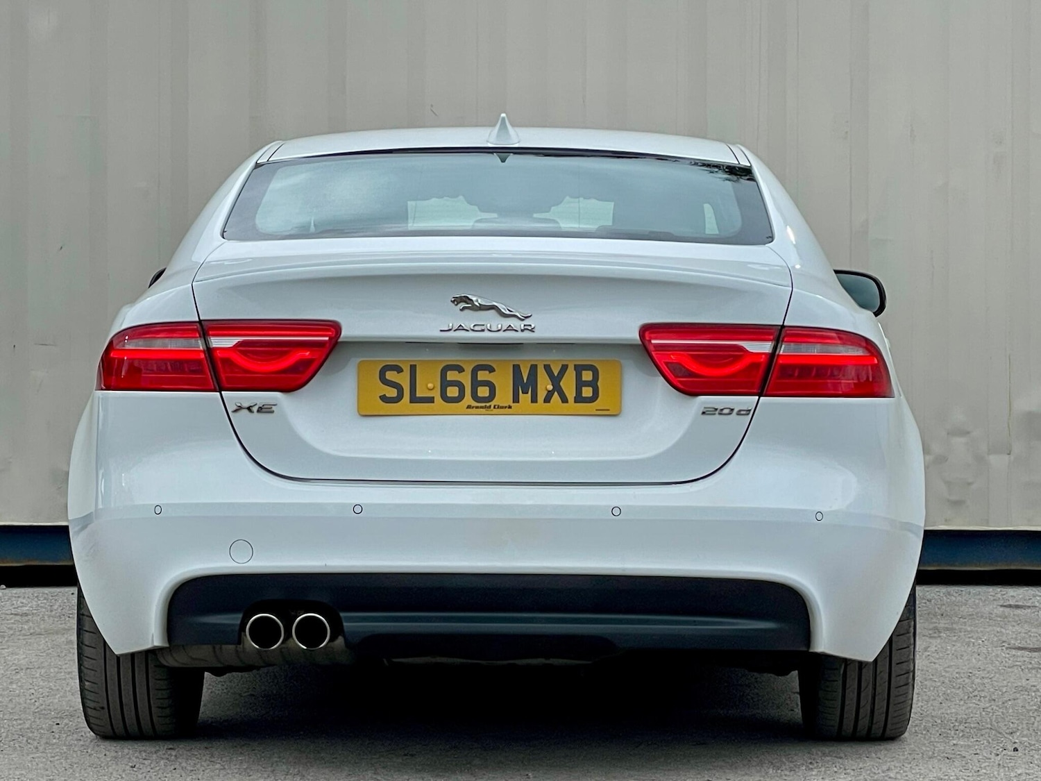 Used Jaguar XE 2016 for sale - 77633024: Photo 20