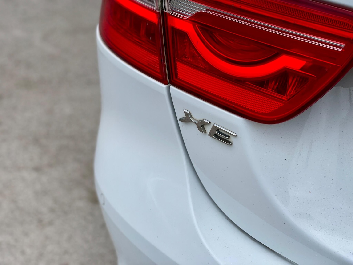 Used Jaguar XE 2016 for sale - 77633024: Photo 24