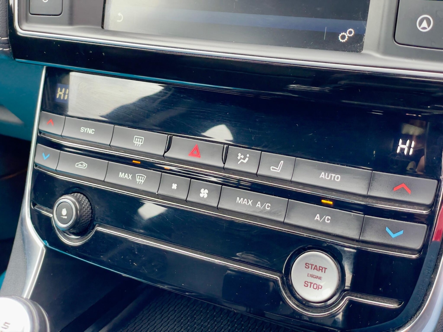 Used Jaguar XE 2016 for sale - 77633024: Photo 57