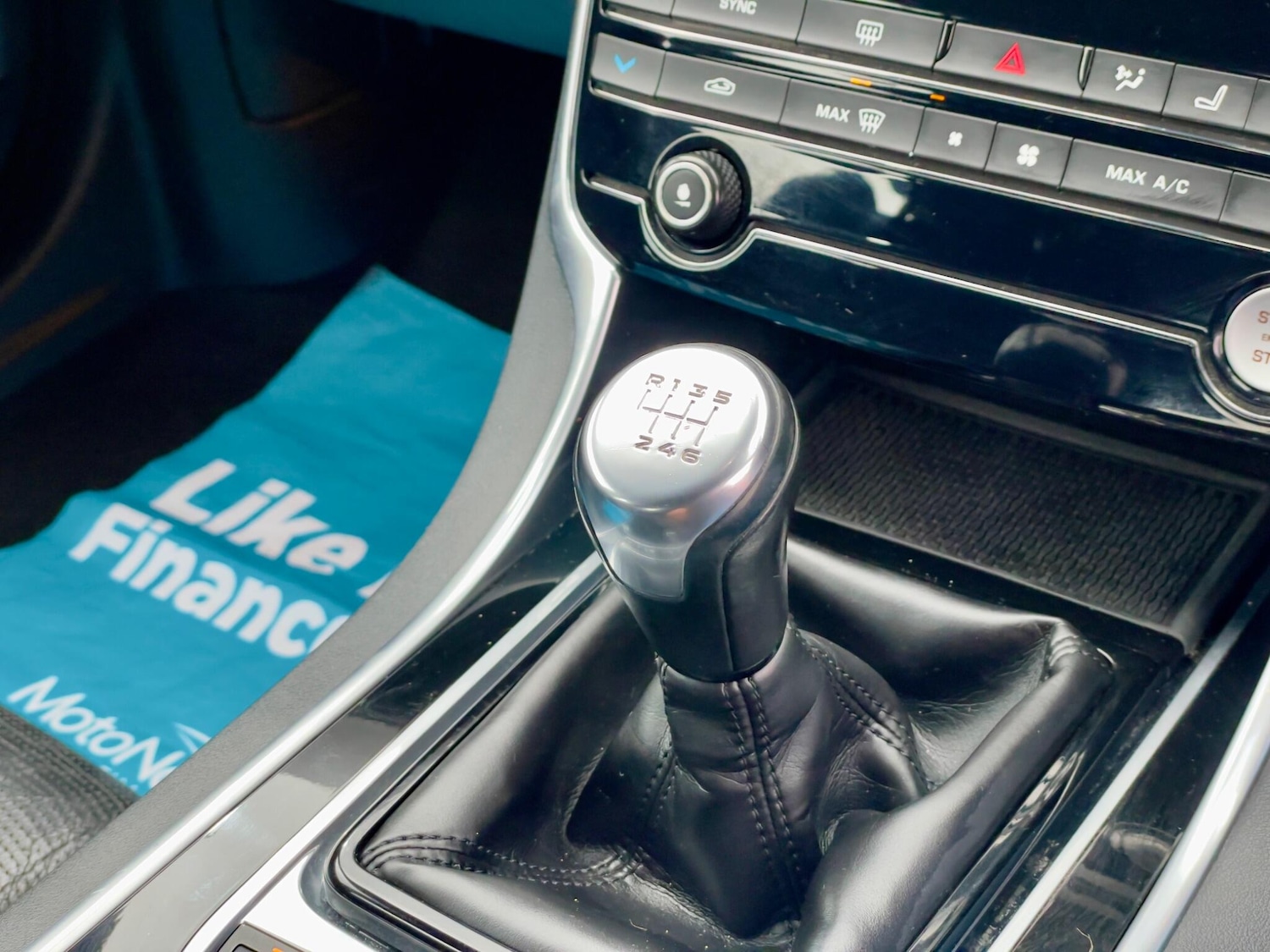 Used Jaguar XE 2016 for sale - 77633024: Photo 59