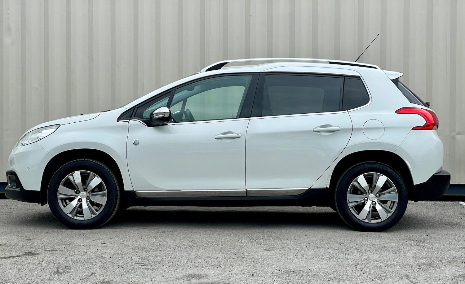 Used Peugeot 2008 2015 for sale - 78127928: Photo 19