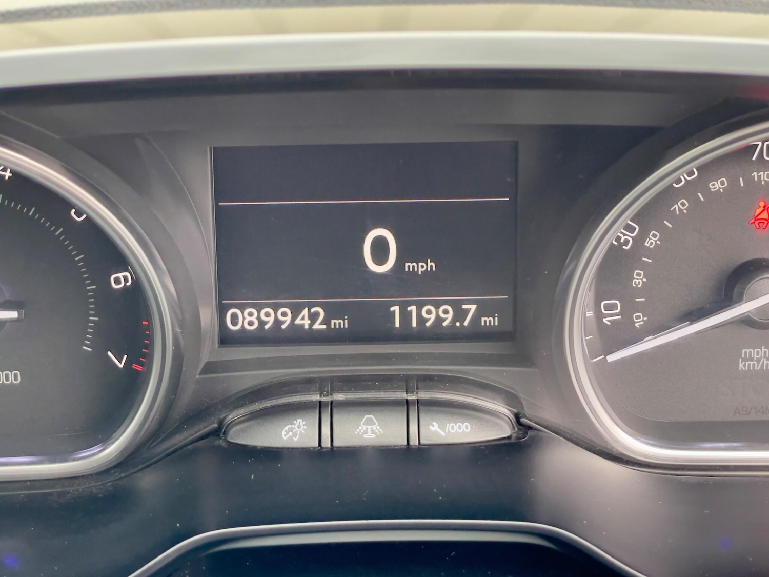 Used Peugeot 2008 2015 for sale - 78127928: Photo 36