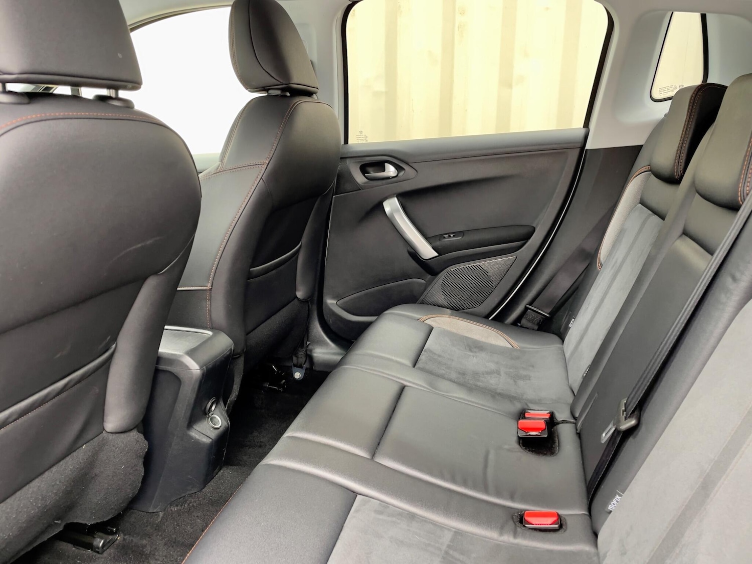 Used Peugeot 2008 2015 for sale - 78127928: Photo 42