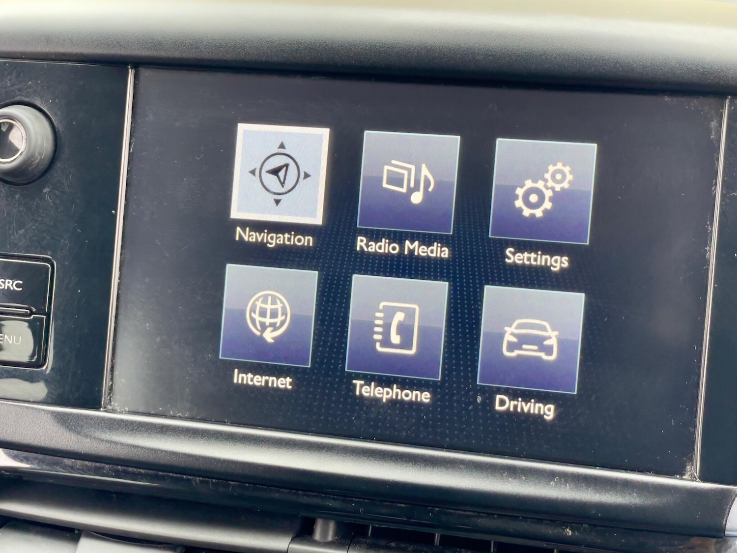 Used Peugeot 2008 2015 for sale - 78127928: Photo 54