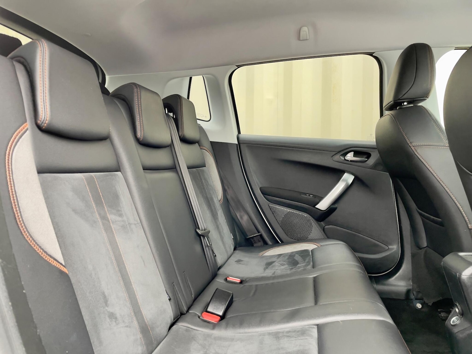 Used Peugeot 2008 2015 for sale - 78127928: Photo 8