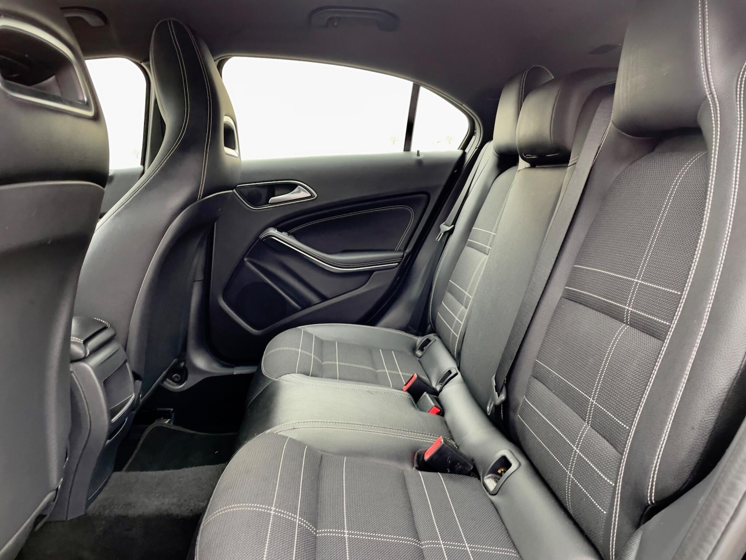 Used Mercedes-Benz A-Class 2015 for sale - 76151906: Photo 40