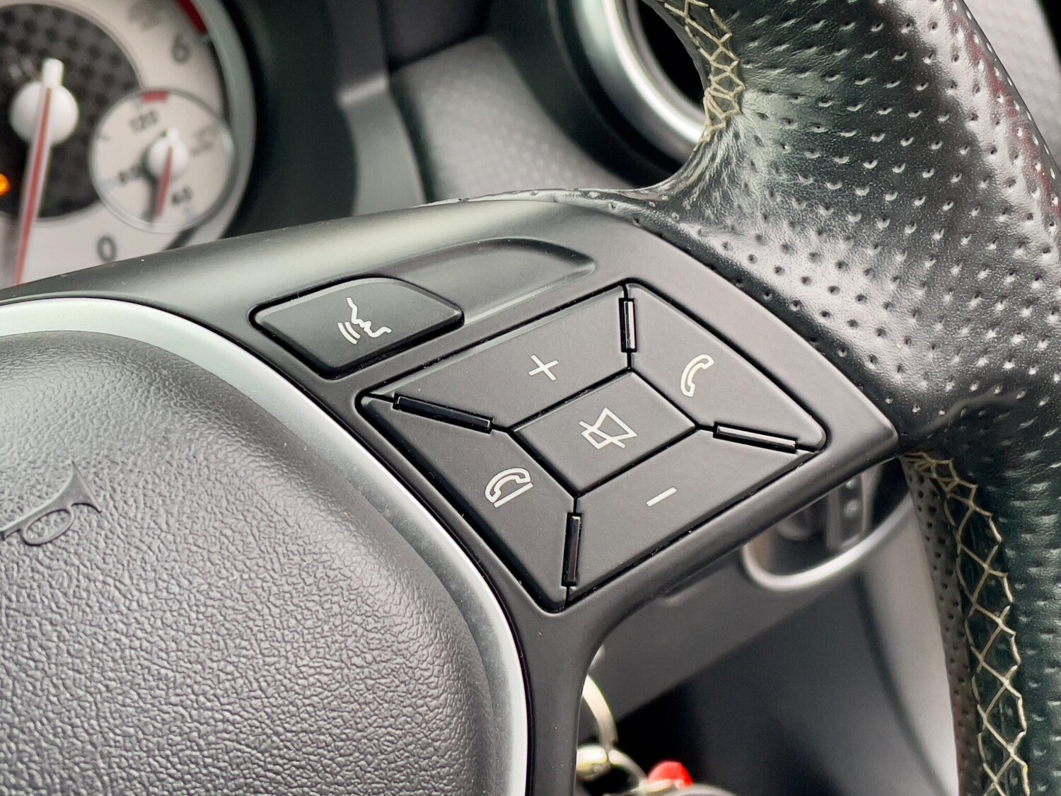 Used Mercedes-Benz A-Class 2015 for sale - 76151906: Photo 47