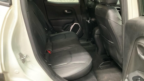 Used Jeep Renegade 2016 for sale - 76283164: Photo 6