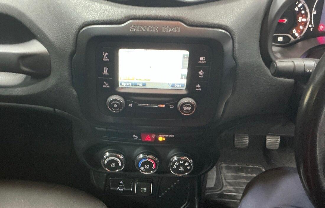 Used Jeep Renegade 2016 for sale - 77537352: Photo 11