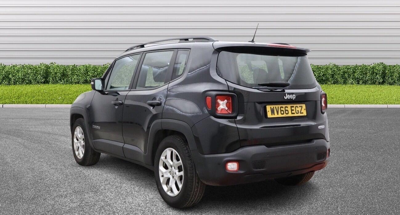 Used Jeep Renegade 2016 for sale - 77537352: Photo 5