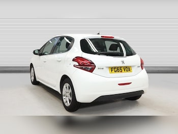 Used Peugeot 208 2015 for sale - 76215647: Photo 3