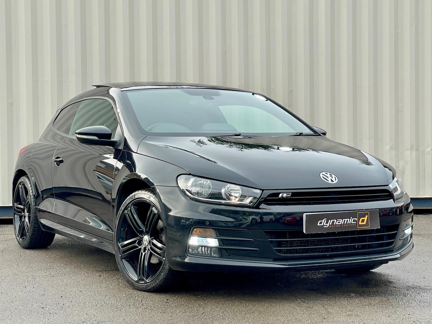 Used Volkswagen Scirocco for sale - 76727293: Photo 2