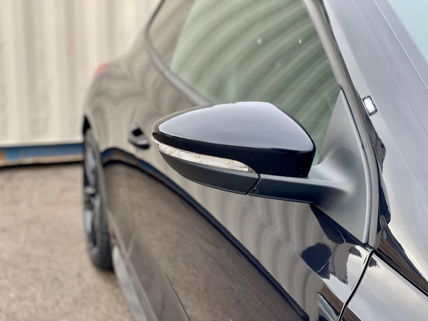 Used Volkswagen Scirocco for sale - 76727293: Photo 30