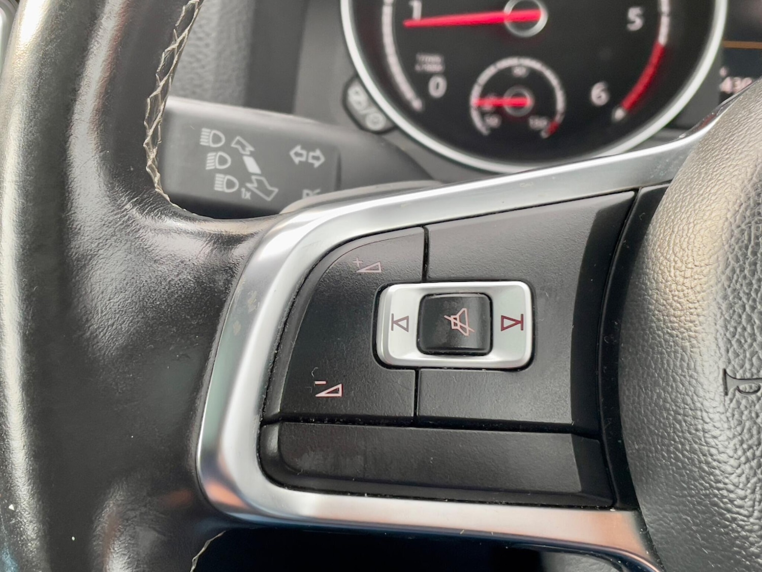 Used Volkswagen Scirocco for sale - 76727293: Photo 46