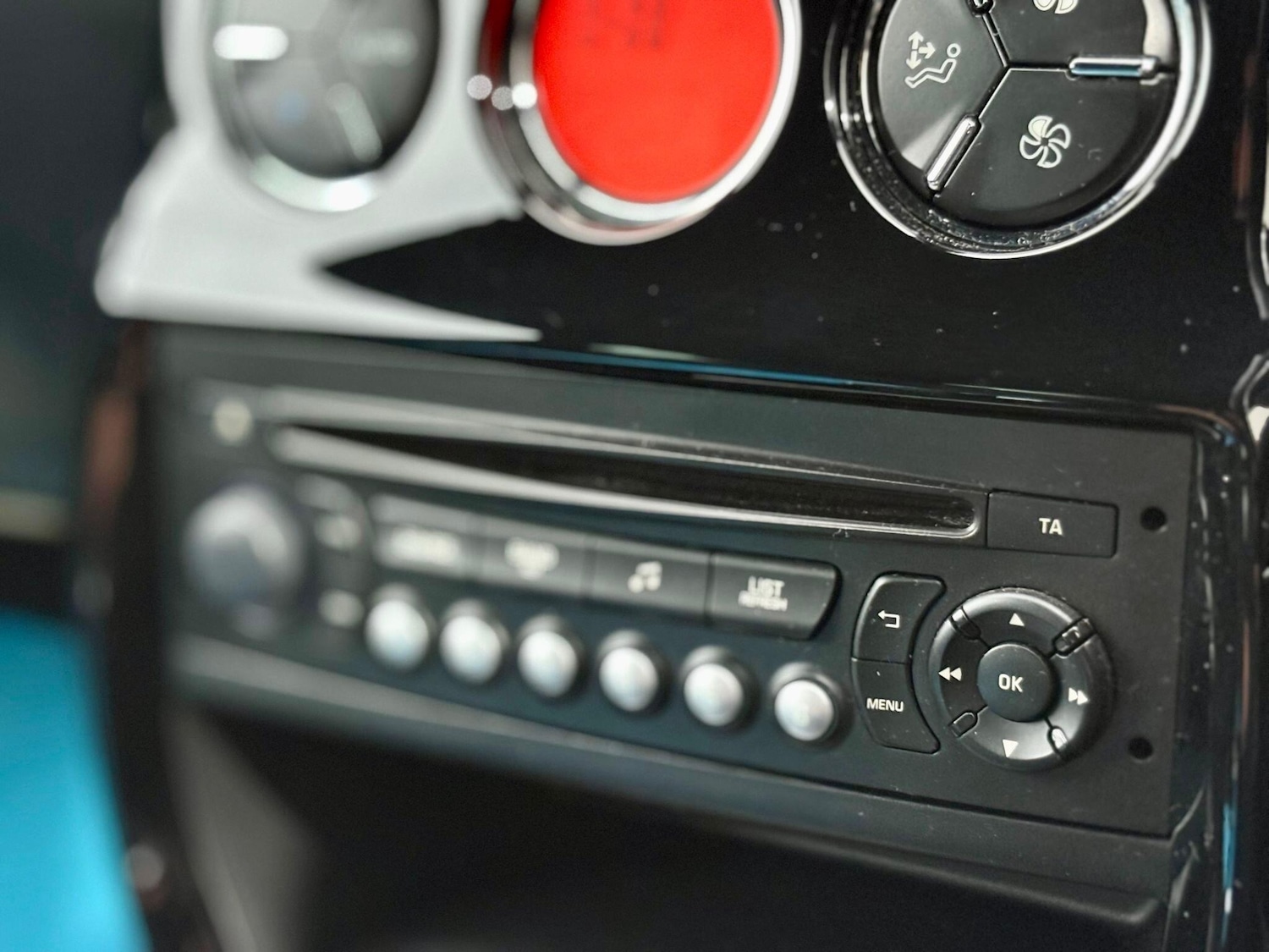 Used Citroen DS3 2014 for sale - 77305332: Photo 11