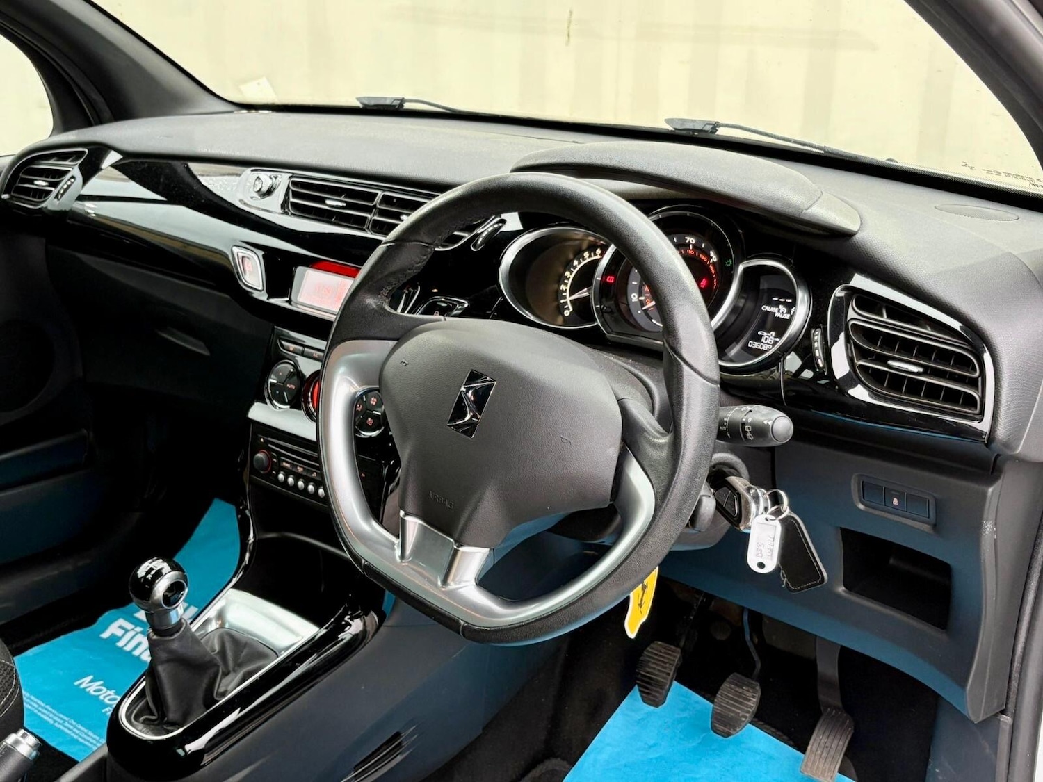 Used Citroen DS3 2014 for sale - 77305332: Photo 6