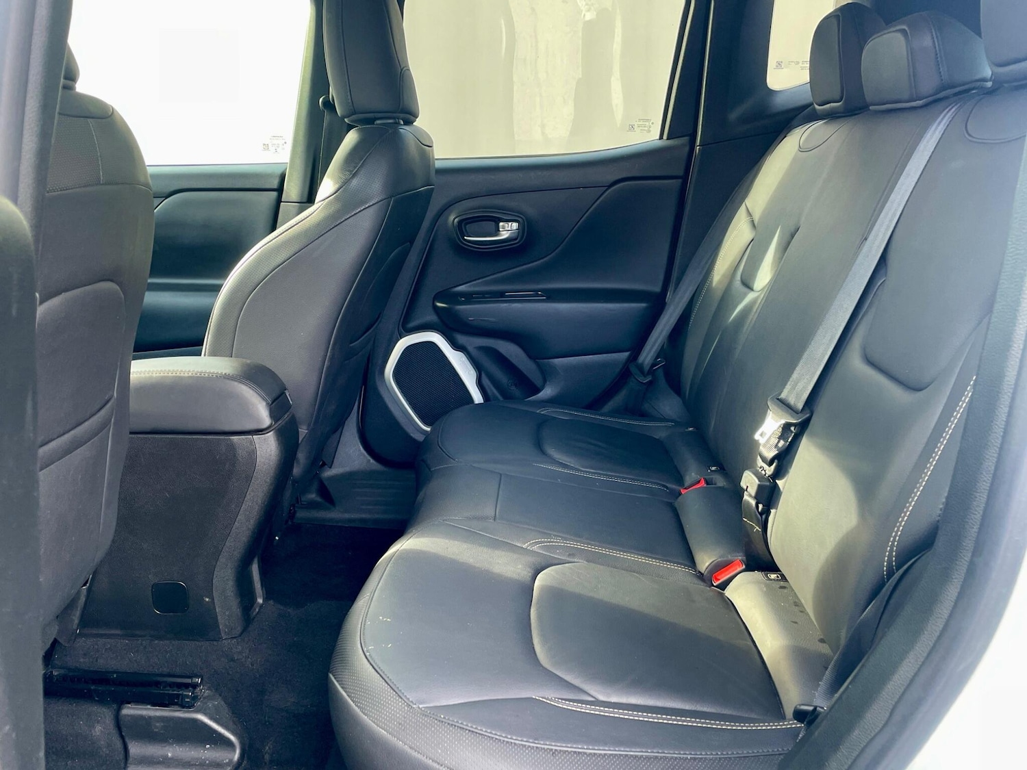 Used Jeep Renegade 2016 for sale - 76996500: Photo 35