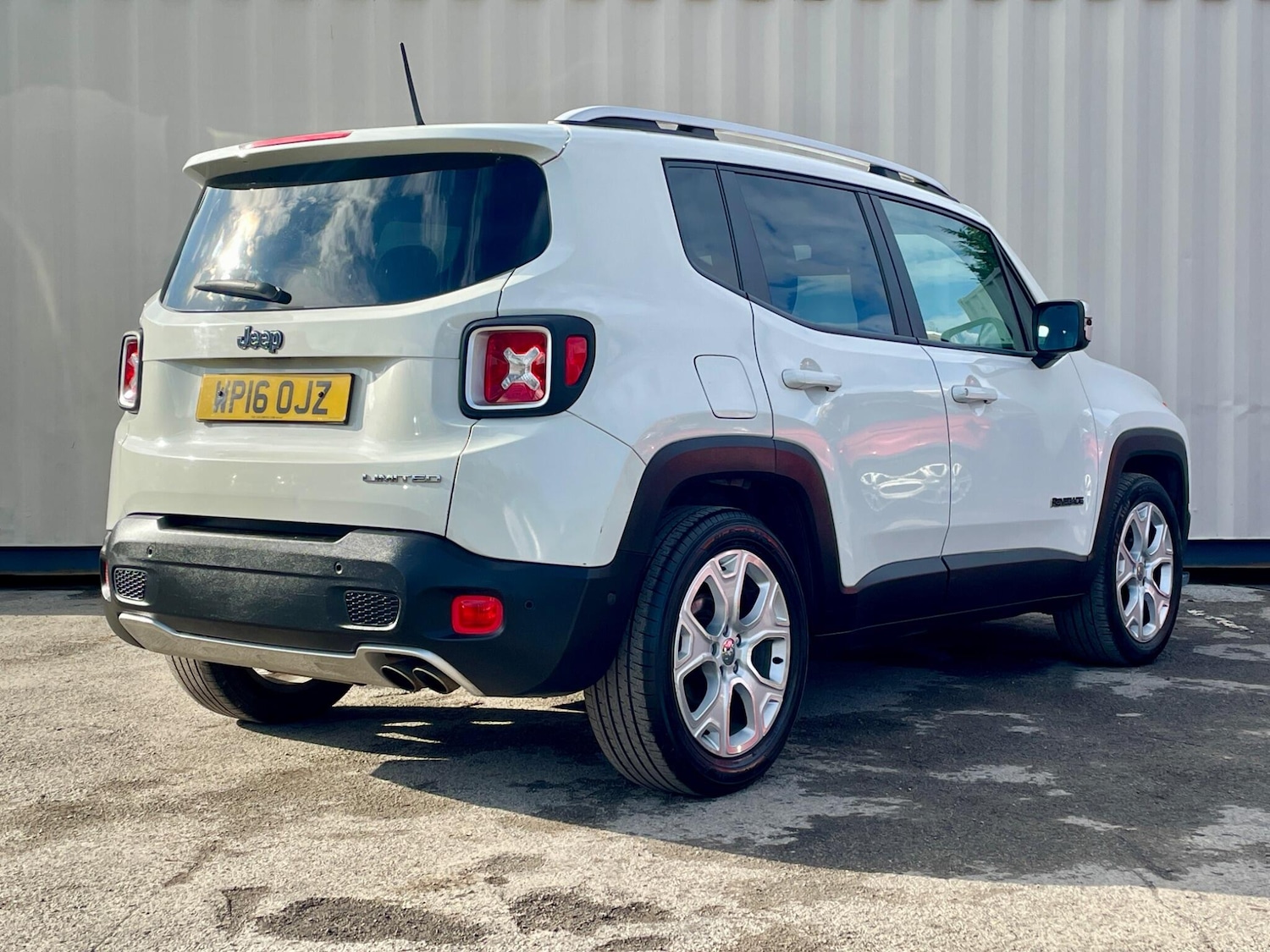 Used Jeep Renegade 2016 for sale - 76996500: Photo 5