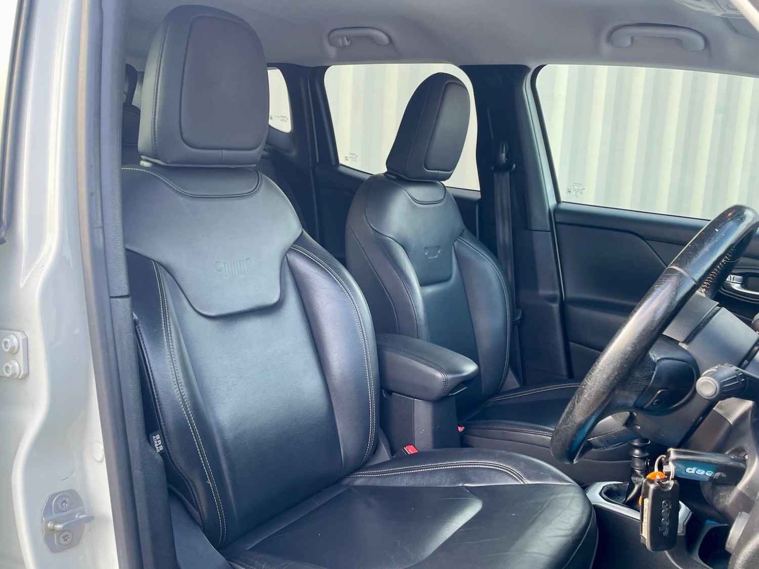 Used Jeep Renegade 2016 for sale - 76996500: Photo 7