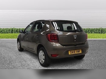 Used Dacia Sandero 2018 for sale - 79158036: Photo