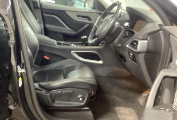 Used Jaguar F-Pace 2016 for sale - 76259992: Photo 5